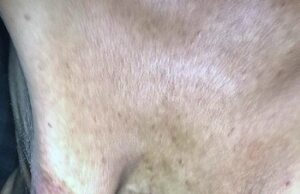 Geile Oma mit Fickschlauch Titten