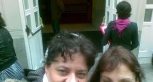 Mutter und Tochter zusammen ficken Wir sind Mutter und Tochter und lassen uns zusammen ficken