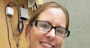 Cleo hat geile Nippel zum spielen Ich habe geile Nippel und du darfst damit spielen