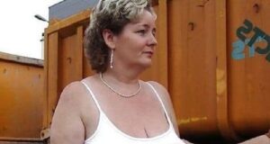 Dauergeile Hobbyhure gegen Taschengeld ficken Dauergeile Hobbyhure für Taschengeld ficken