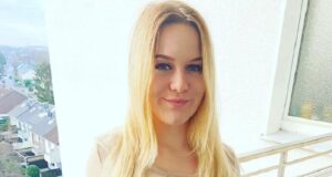 Unbefriedigte Blondine Unbefriedigte Blondine sucht einen tabulosen Mann der ihre sexuellen Wünsche erfüllt!