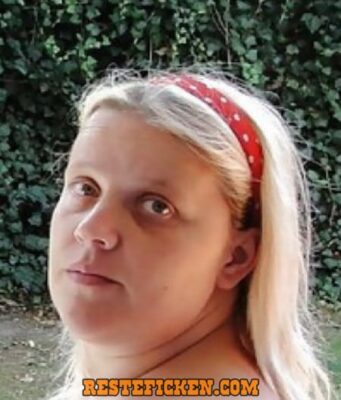 Bückstück aus Bern ohne Kondom ficken Bückstück aus Bern will am Liebsten ohne Kondom ficken