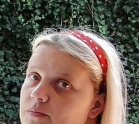 Bückstück aus Bern ohne Kondom ficken Bückstück aus Bern will am Liebsten ohne Kondom ficken