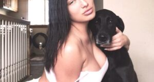 Junge Frau träumt von K9 Sex Ich träume von k9 Sex und suche einen passenden Sexpartner der mitmacht